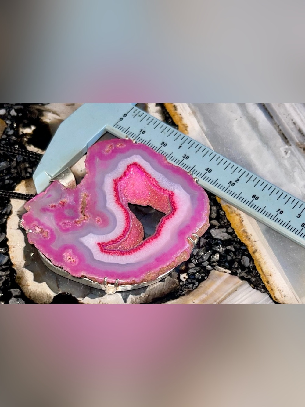 Jumbo Vibrant Pink Agate Geode Slice Drusy  Pendant 2 1/4”x2 1/4” - Picture 15 of 17